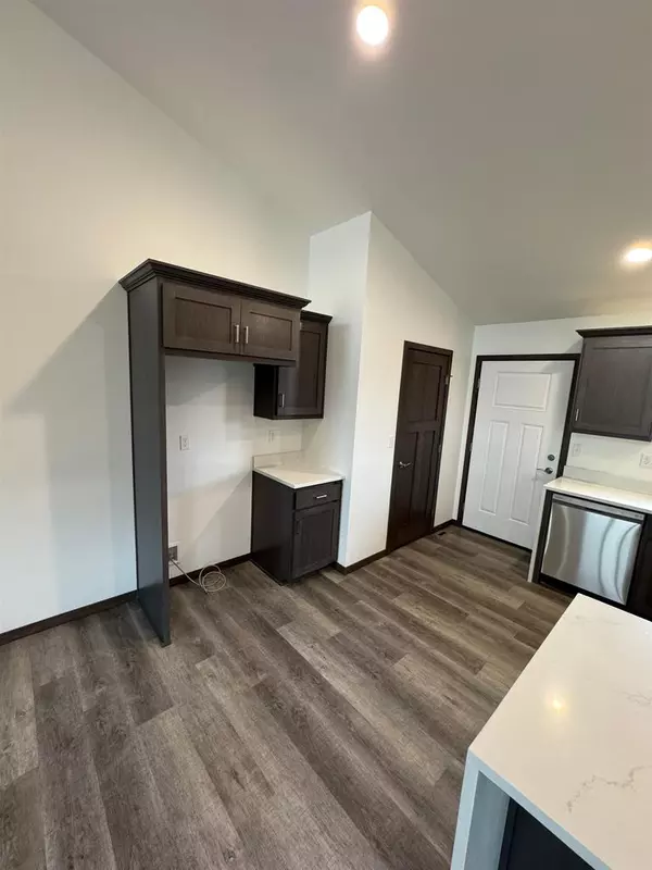 Green Bay, WI 54313,4606 RICHARD LANE