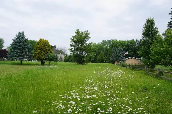 New London, WI 54981,709 ROBIN STREET