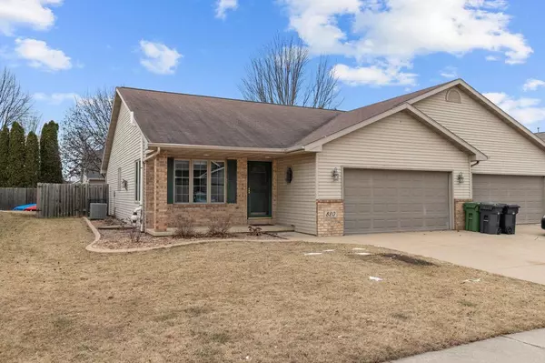 820 DOERFLER DRIVE, Kimberly, WI 54136