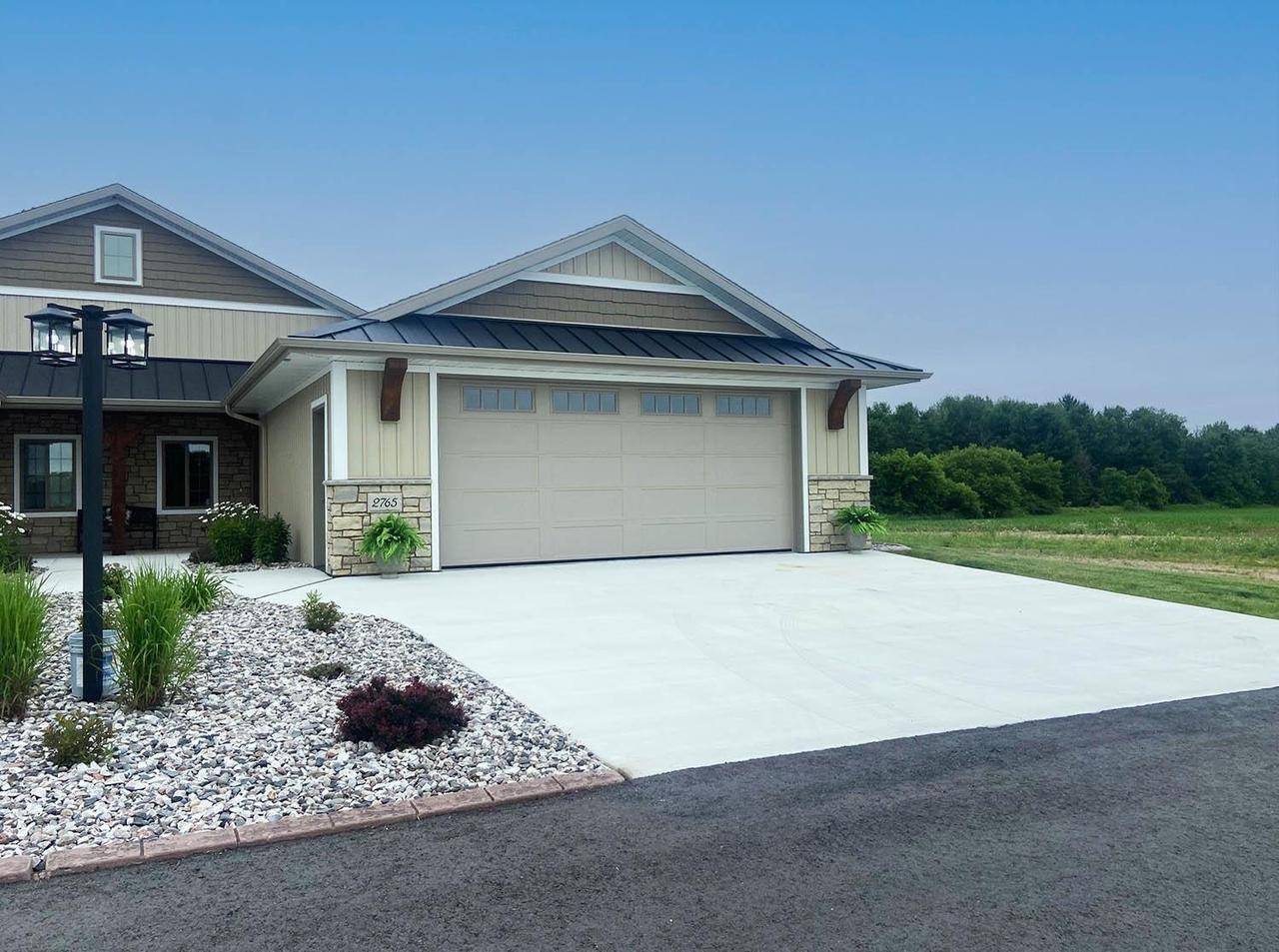 2765 COUNTY ROAD EE, Abrams, WI 54101