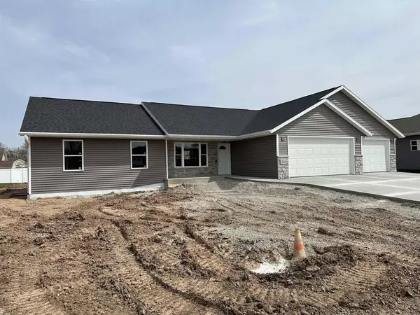 Pulaski, WI 54162,3897 WOODSIDE DRIVE