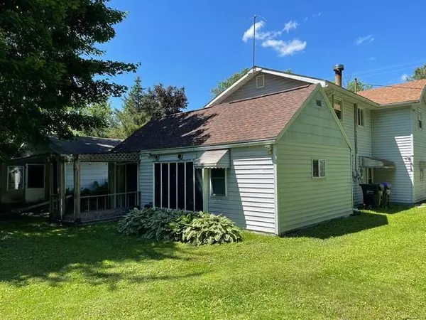 Shiocton, WI 54170,W7679 OAK STREET