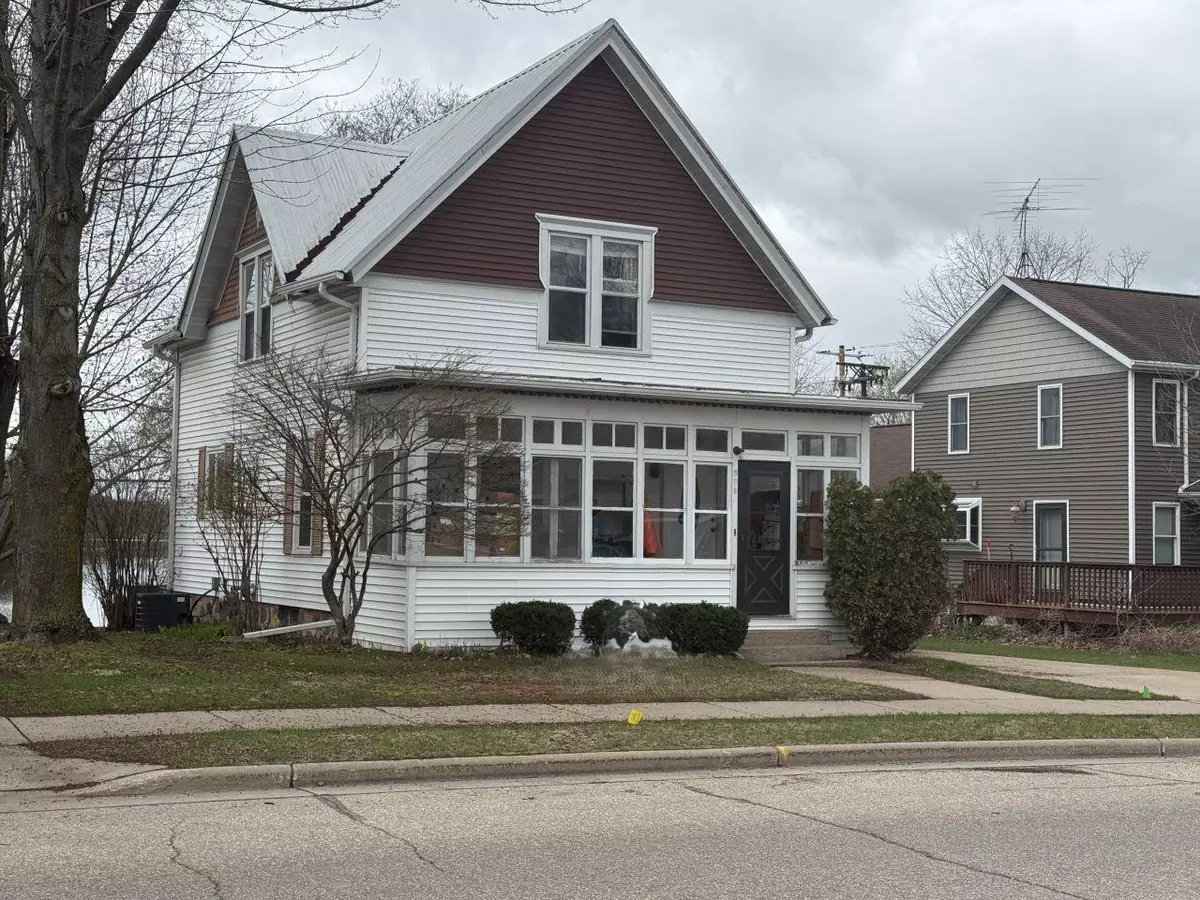 Marion, WI 54950,509 N MAIN STREET