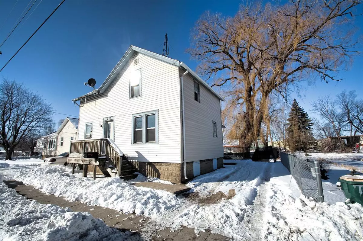 Fond Du Lac, WI 54935,280 N BROOKE STREET