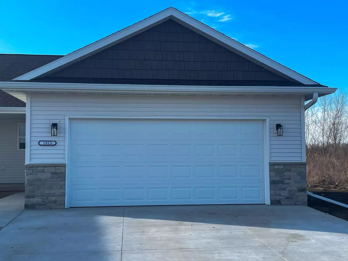 North Fond Du Lac, WI 54937,1813 FAIRLAWN COURT