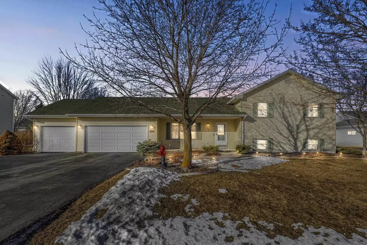 Omro, WI 54963,735 BROOKE ASHLEY COURT