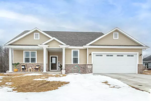 1008 GRASSY MEADOW LANE, Menasha, WI 54952