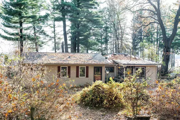 E5809 NORTH SHORE ROAD, Weyauwega, WI 54983