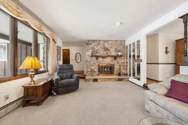 Pulaski, WI 54162,503 FLORA STREET