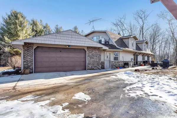 1975 JOAN LANE, Sobieski, WI 54171