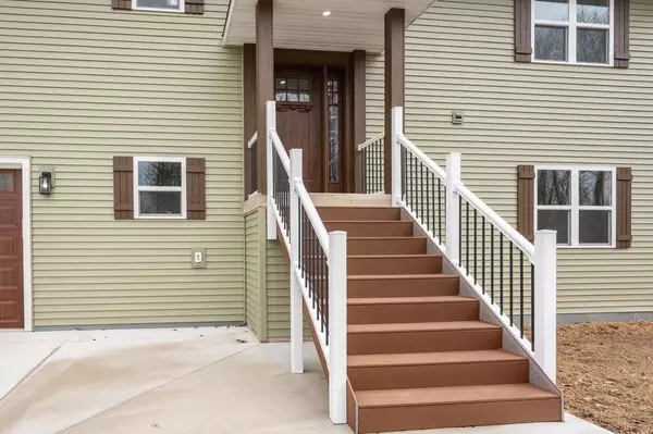 Sturgeon Bay, WI 54235,530 S 16TH PLACE