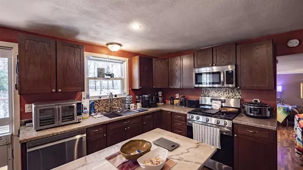 Waupaca, WI 54981,E1773 AMY STREET