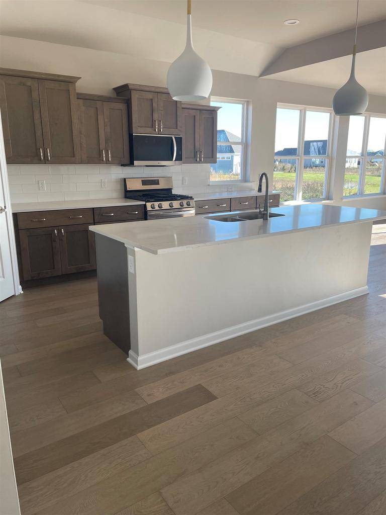 Green Bay, WI 54311,3368 CAPELLA LANE