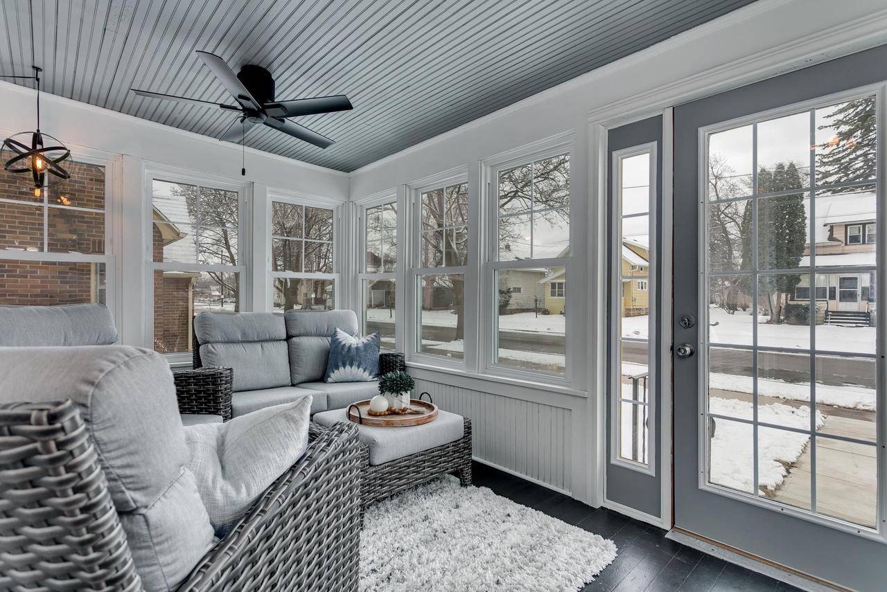 Appleton, WI 54914,734 W ELSIE STREET