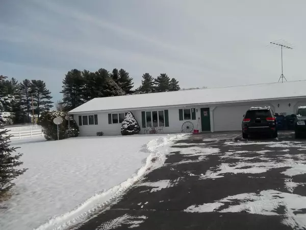 N11640 KOELLER ROAD, Clintonville, WI 54929