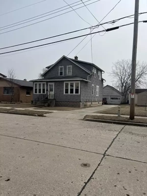 Two Rivers, WI 54241,2215 11TH STREET