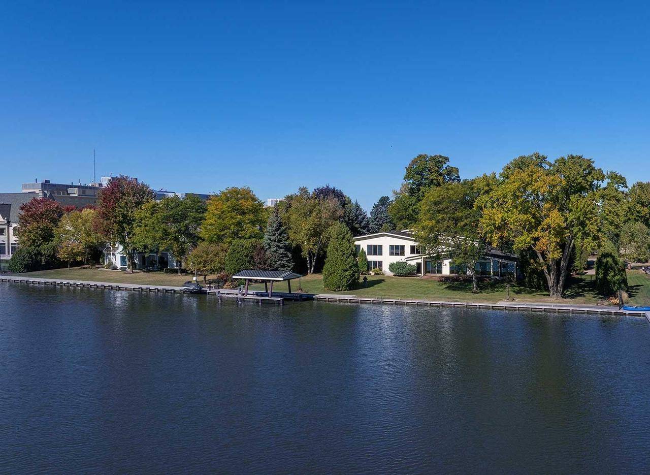 401 CLARK STREET, Neenah, WI 54956