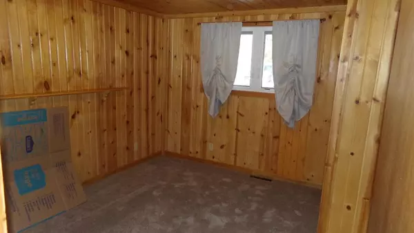 Crivitz, WI 54114,15310 COUNTY ROAD W