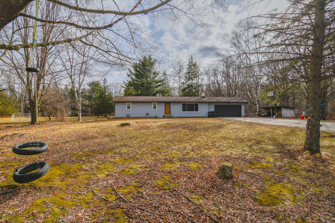 Hobart, WI 54155,327 SUNLITE DRIVE