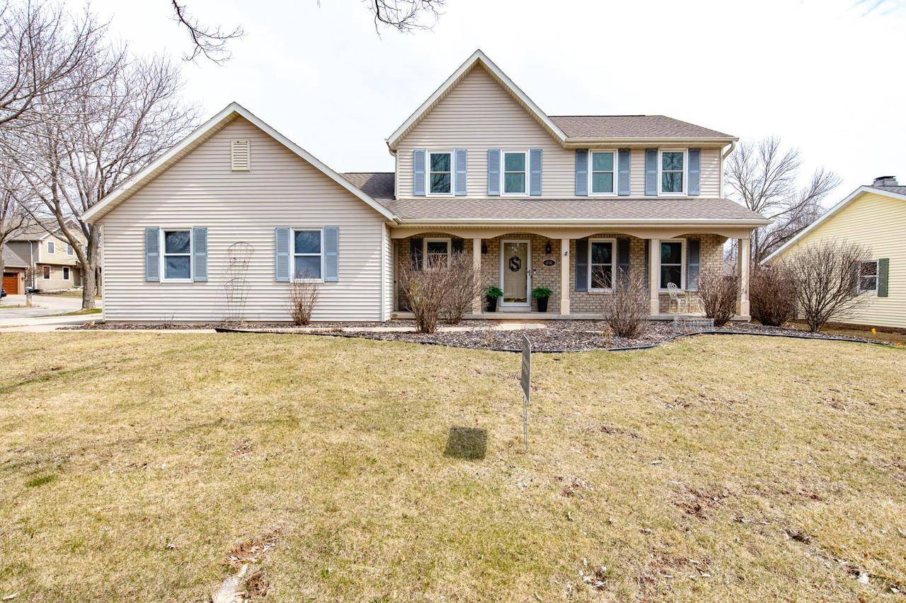 1 DIANE LANE, Appleton, WI 54915