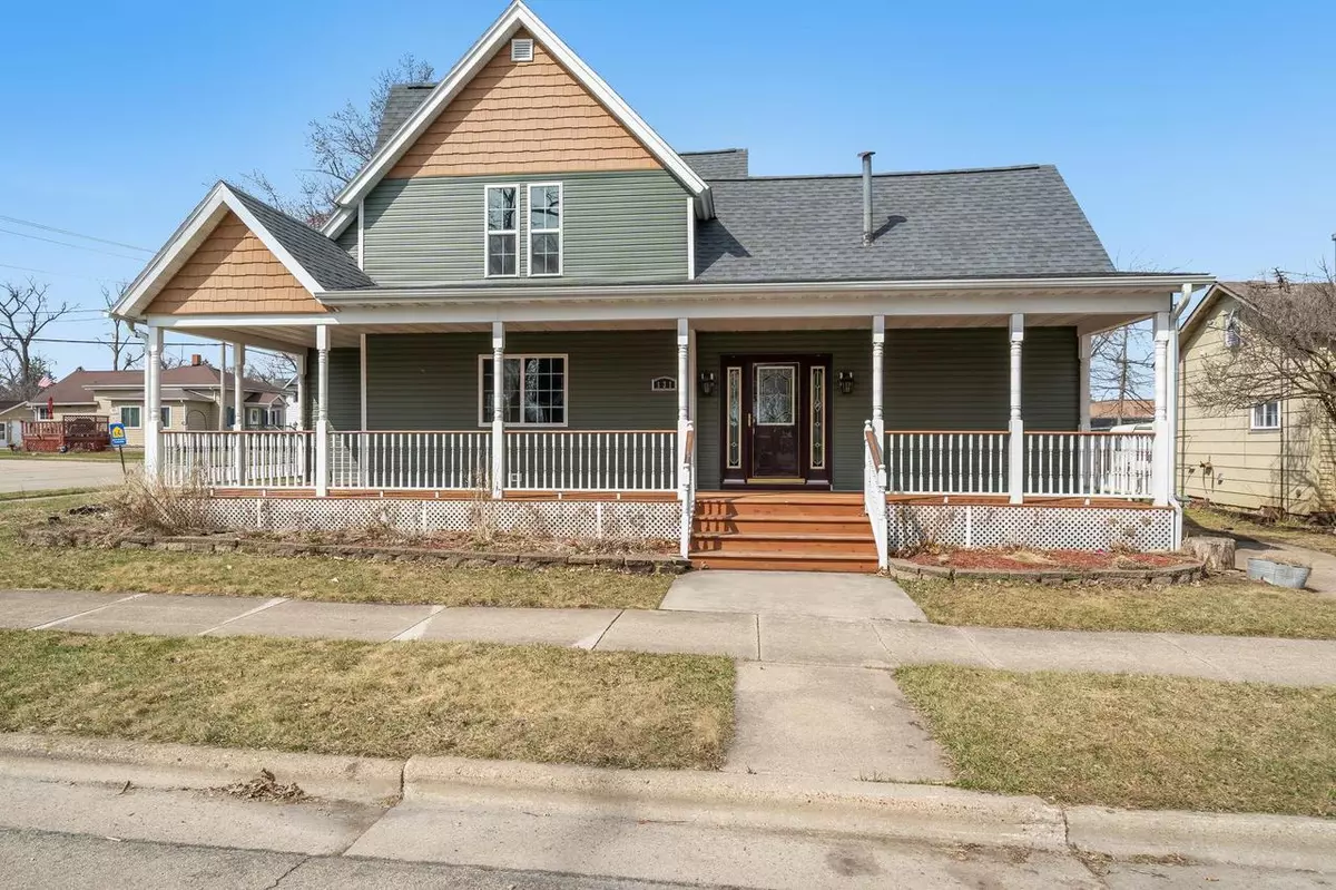 Omro, WI 54963,131 MADISON AVENUE