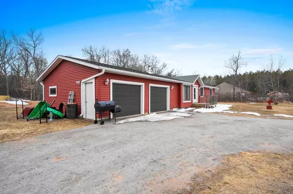 Crivitz, WI 54114,W13671 MERLIN LANE