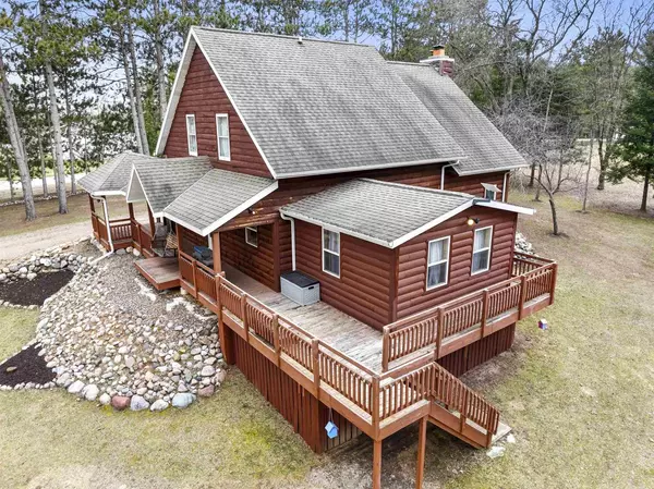 Crivitz, WI 54114,N8002 BOAT LANDING LANE