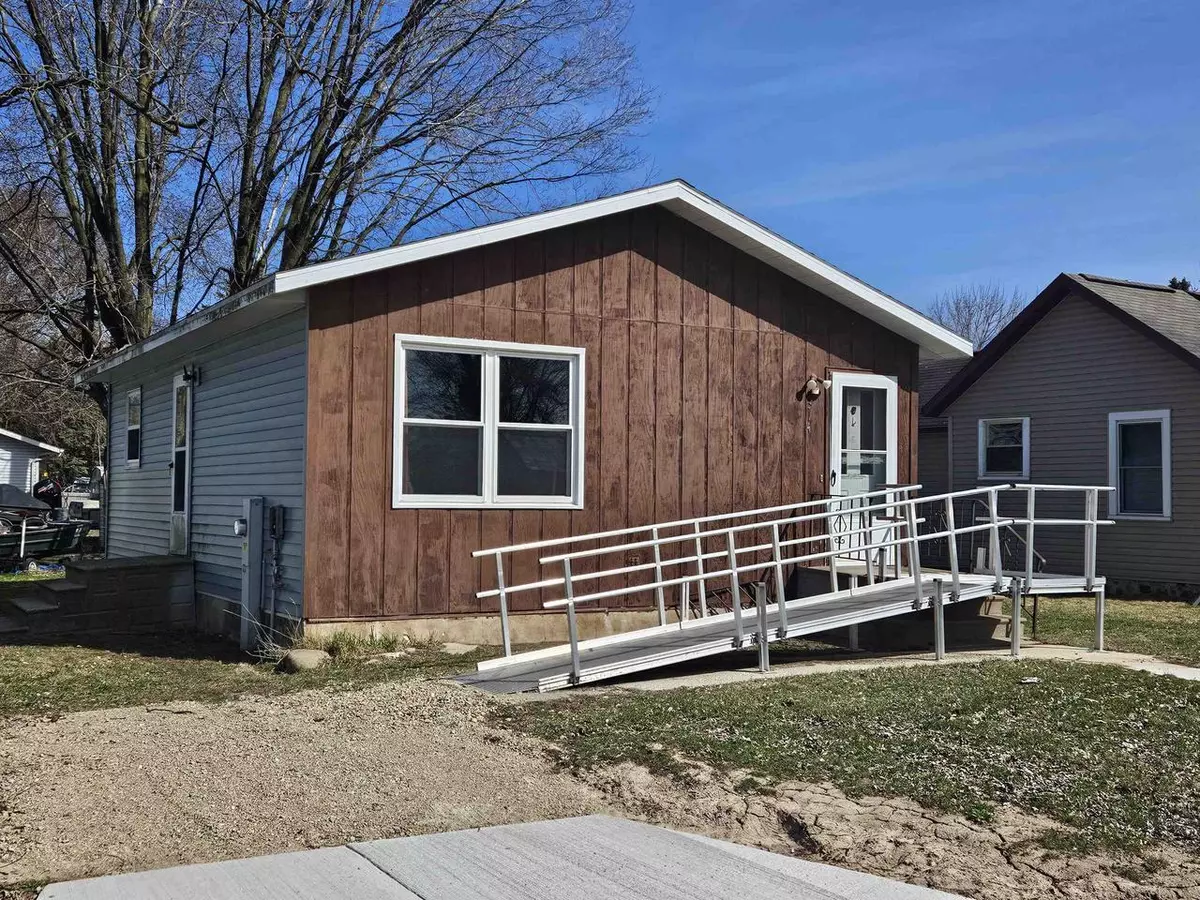 Manawa, WI 54949,314 FACTORY STREET