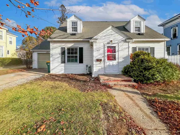 112 N RAYMOND STREET, Marinette, WI 54143