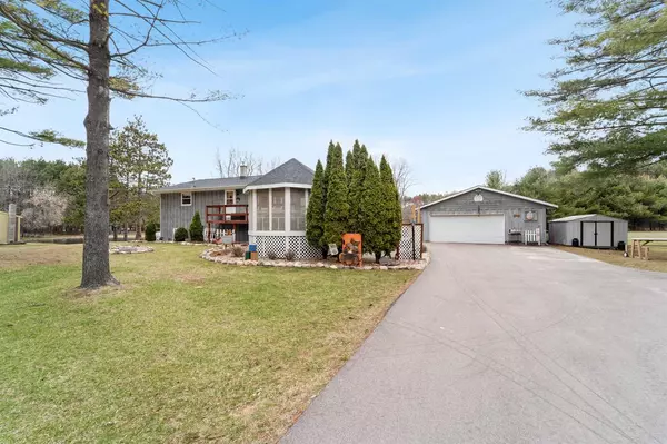 E8328 COUNTY ROAD H, Fremont, WI 54940