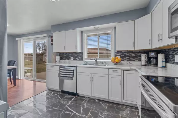 Menasha, WI 54952,1609 MALOA STREET