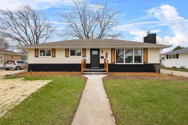 Menasha, WI 54952,621 11TH STREET