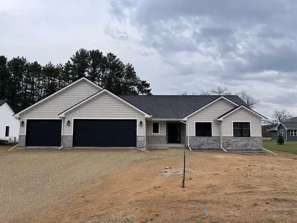 2110 ABBEY ROAD, New London, WI 54961