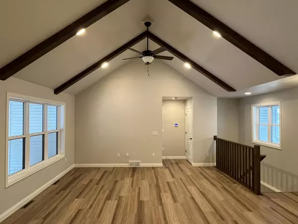 New London, WI 54961,2100 ABBEY ROAD