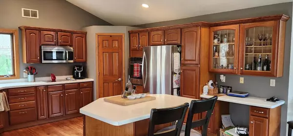 Waupaca, WI 54981,714 SUNSET COURT