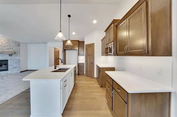 Neenah, WI 54956,1419 PRAIRIE LAKE CIRCLE