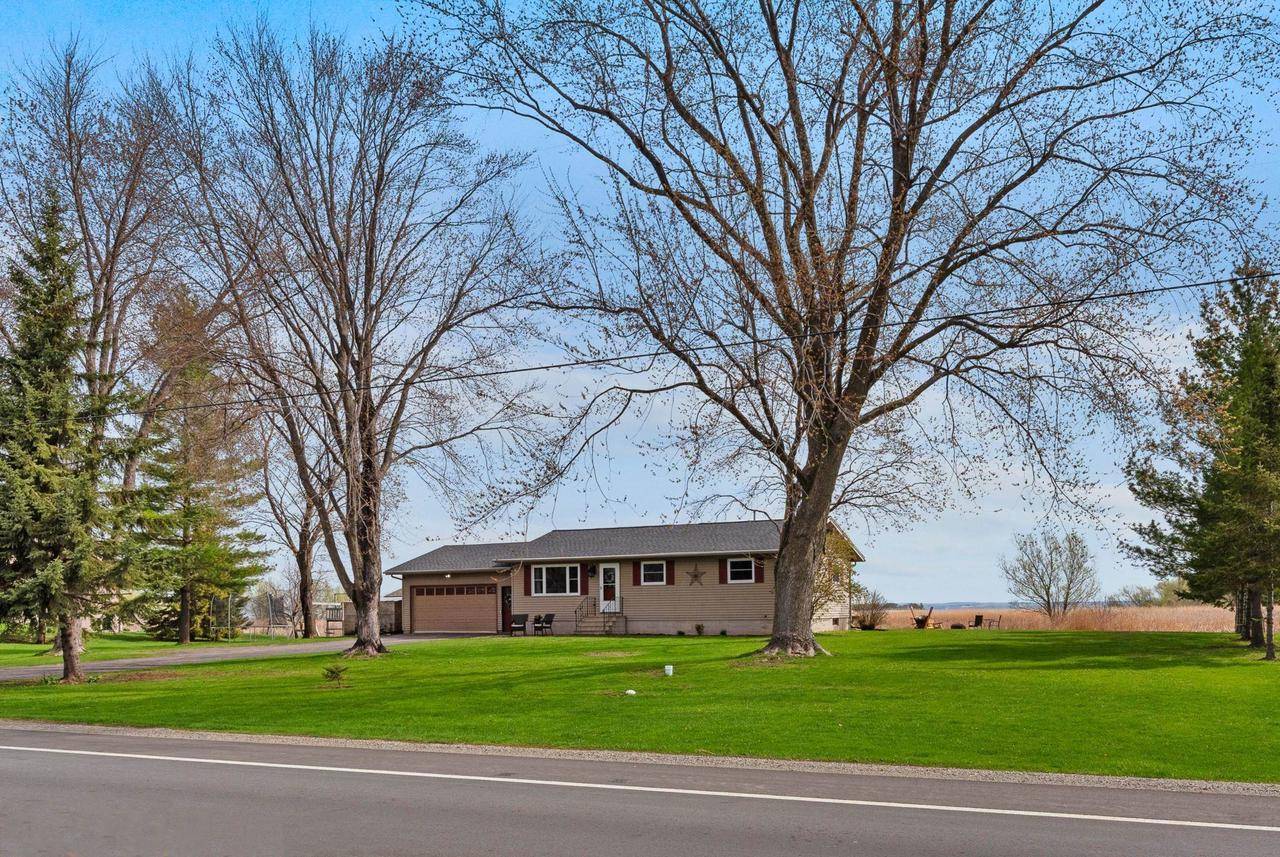 N9543 LAKESHORE DRIVE, Van Dyne, WI 54979