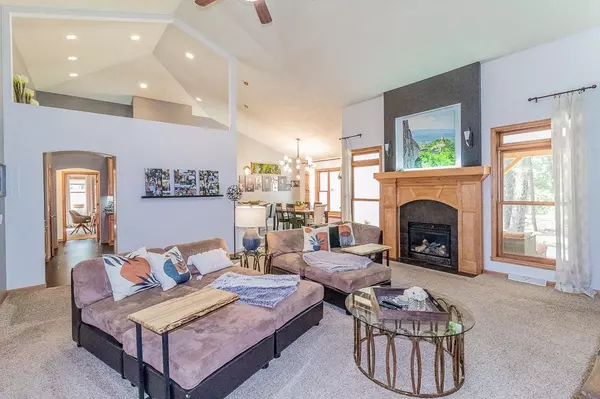 New London, WI 54961,E8771 OAKWOOD PASS