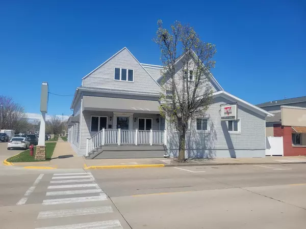 122 W KIMBERLY AVENUE, Kimberly, WI 54136