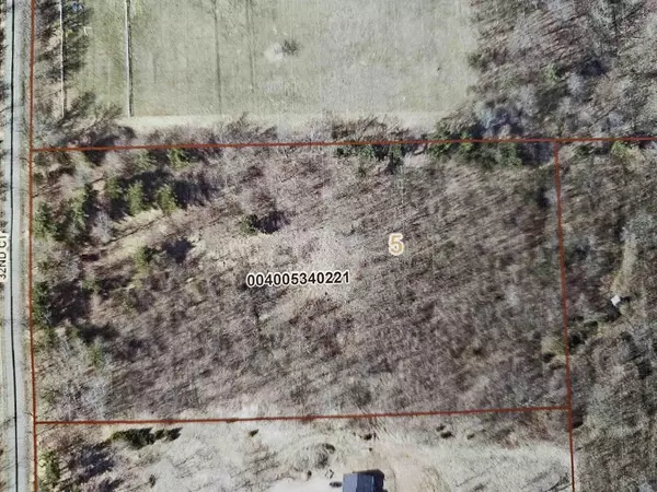 32ND COURT, Weyauwega, WI 54983