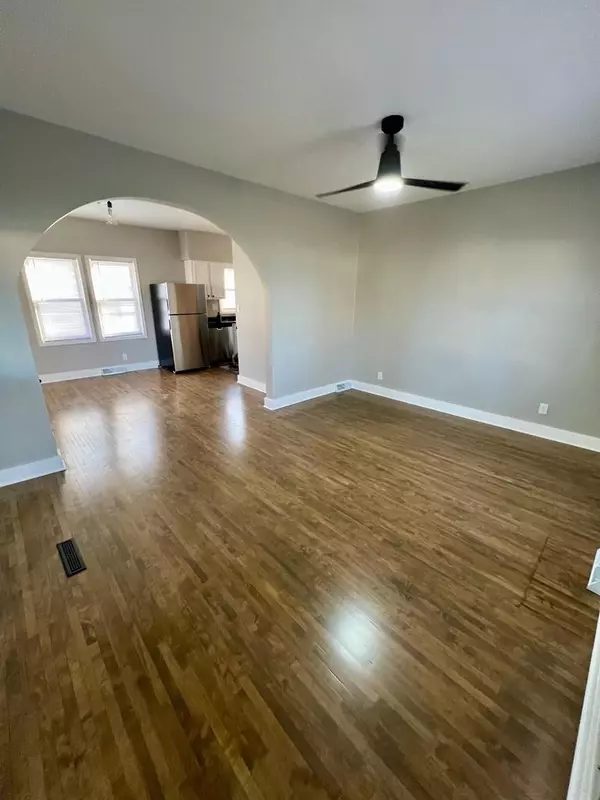 Green Bay, WI 54303,819 HARRISON STREET