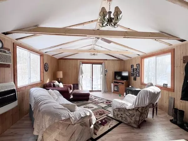Dunbar, WI 54119,N18248 E WOODLAND LANE