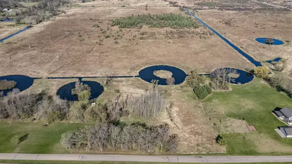 Waupaca, WI 54981,POPE ROAD