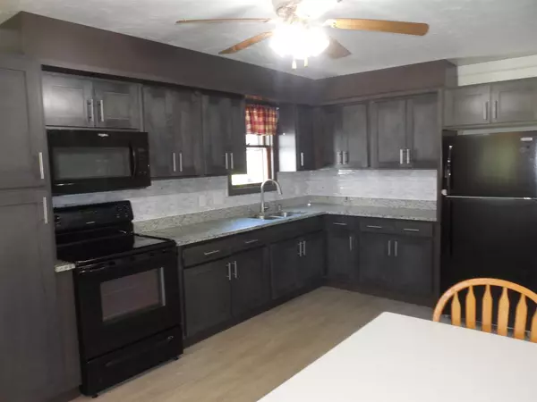Oconto Falls, WI 54154,659 GREEN BAY AVENUE