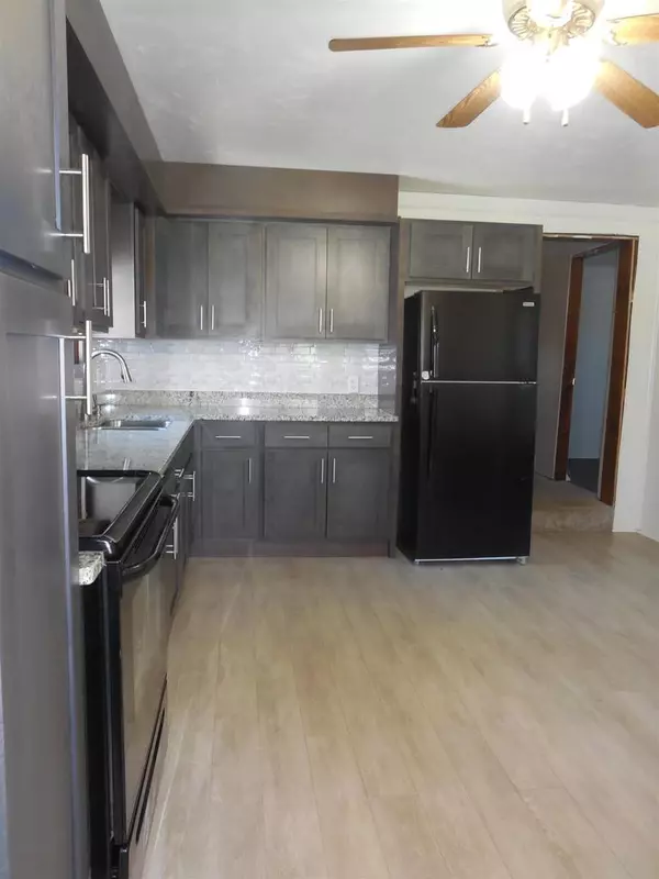 Oconto Falls, WI 54154,659 GREEN BAY AVENUE