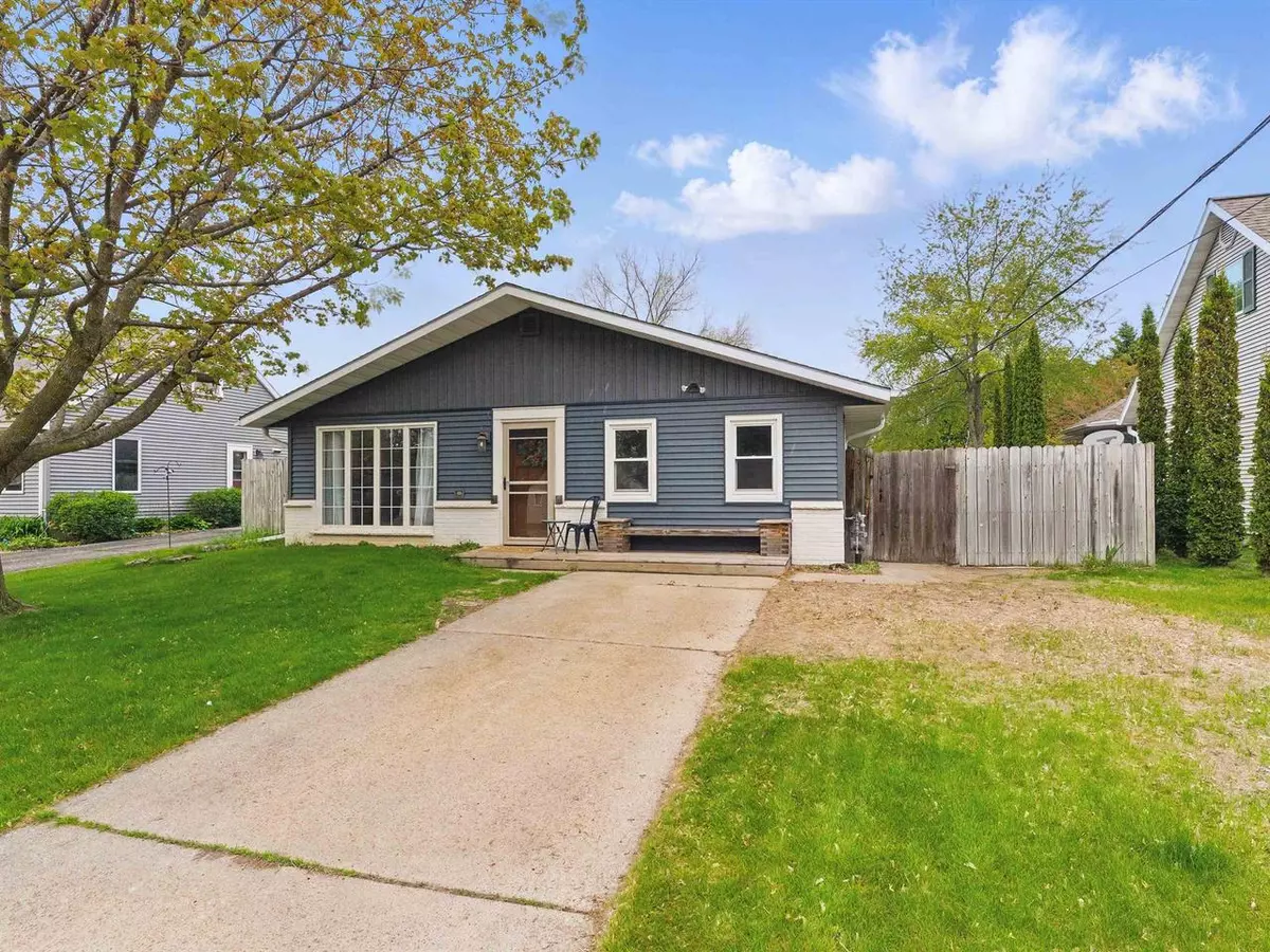 Sturgeon Bay, WI 54235,1330 TEXAS STREET