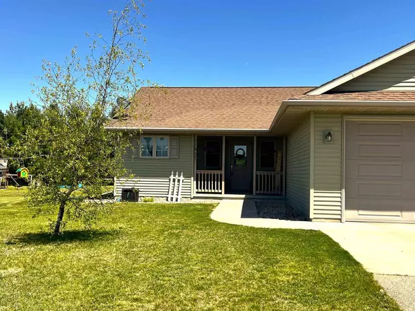 Waupaca, WI 54981,N3480 FEATHERS COURT