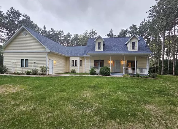 N1743 CATHERINE WAY, Waupaca, WI 54981
