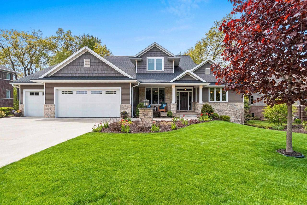 1954 TELEMARK COURT, Green Bay, WI 54313