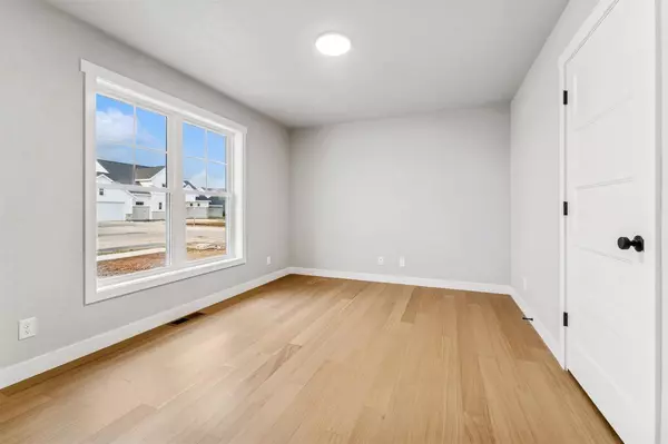 Menasha, WI 54952,W5853 ROUNDSTONE PLACE